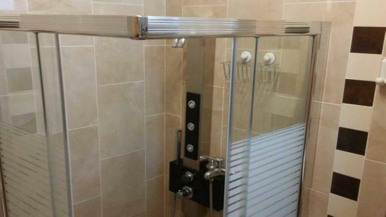 Appartement Angosta Del Carmen à Málaga Extérieur photo