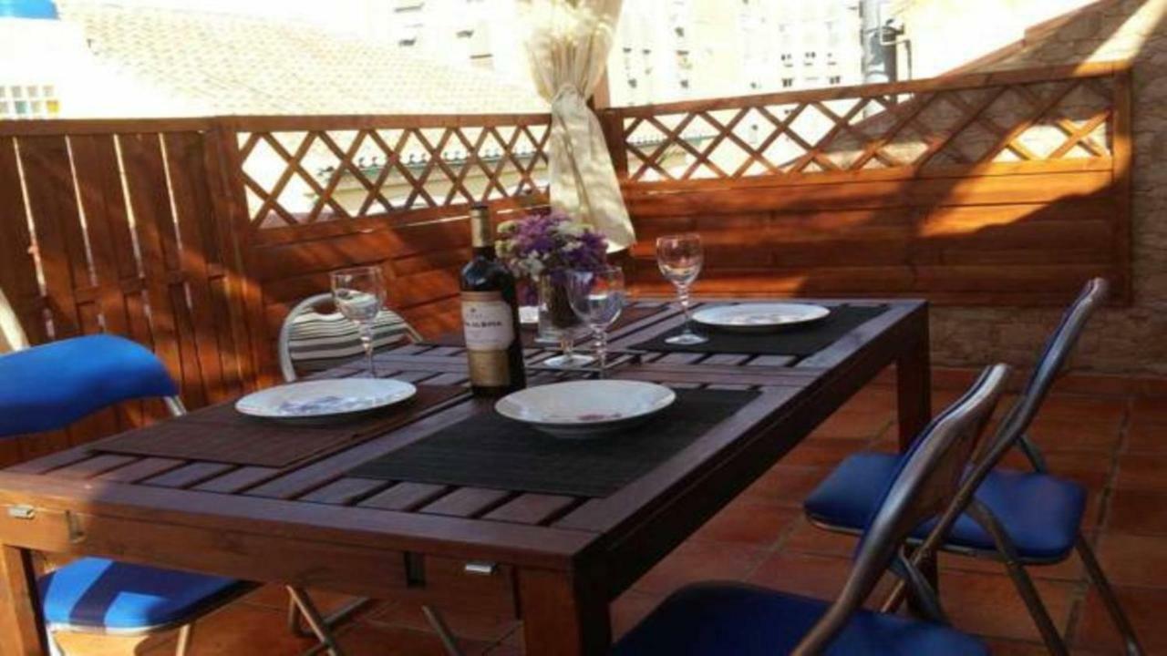 Appartement Angosta Del Carmen à Málaga Extérieur photo