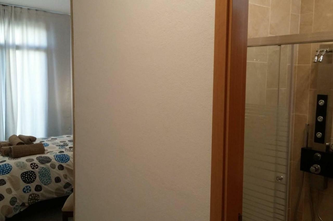 Appartement Angosta Del Carmen à Málaga Extérieur photo